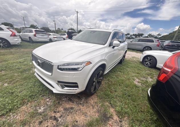 2024 VOLVO XC90