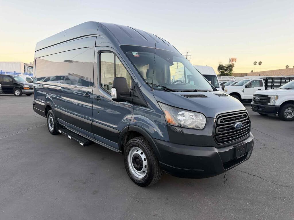 2019 FORD Transit