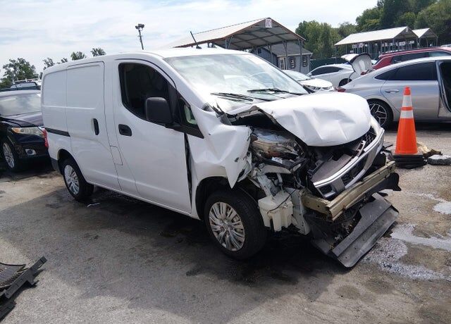 2015 NISSAN NV200