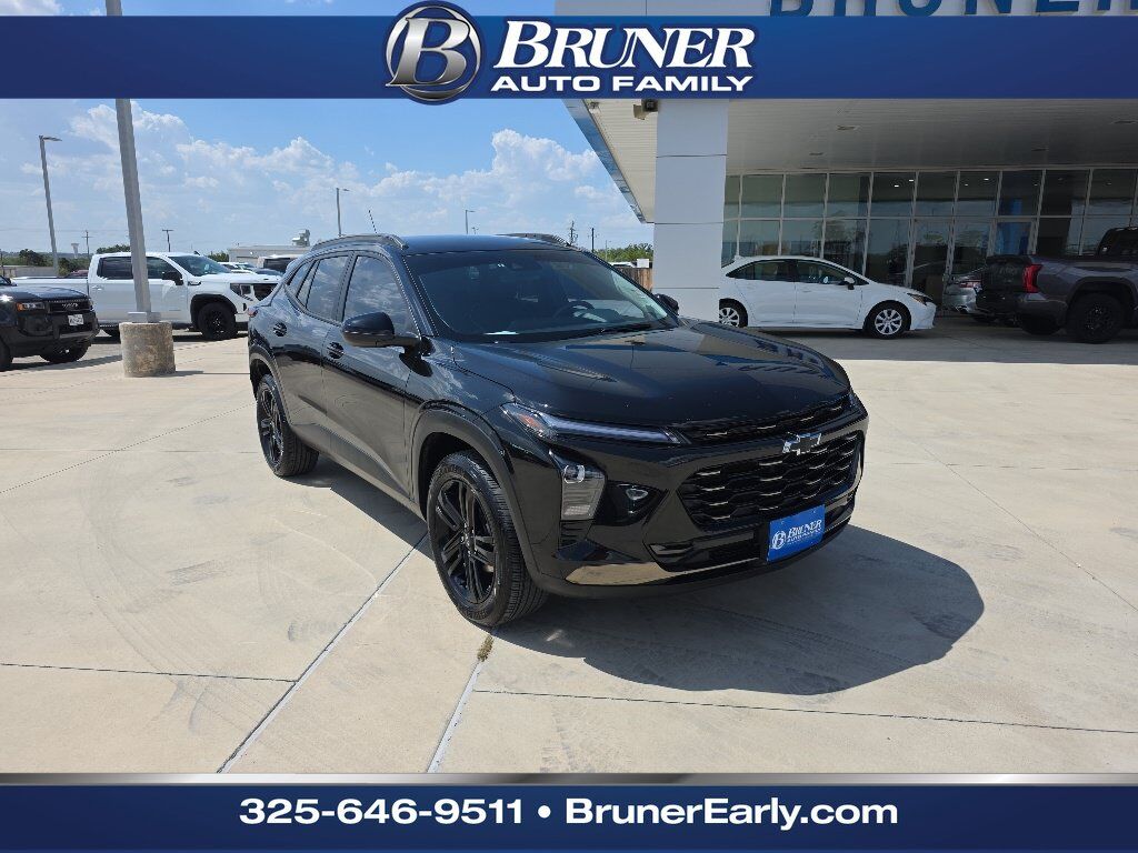 2025 CHEVROLET Trax