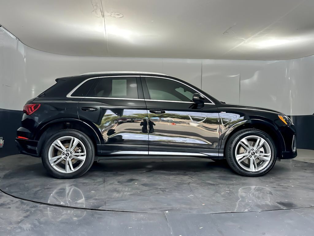 2021 Audi Q3