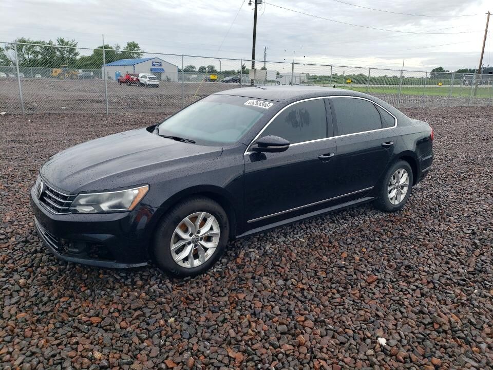 2017 VOLKSWAGEN Passat