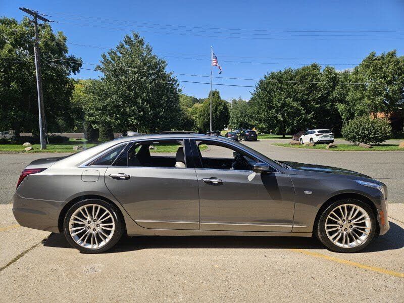 2017 CADILLAC CT6
