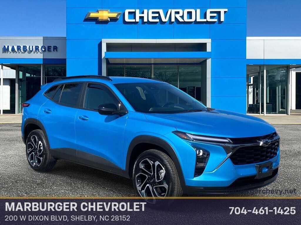 2025 CHEVROLET Trax