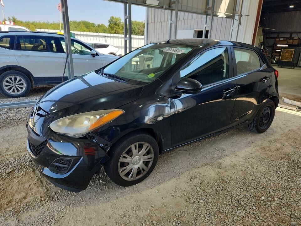 2014 MAZDA Mazda2