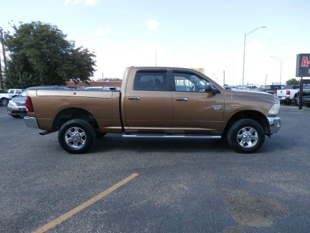 2012 DODGE Ram