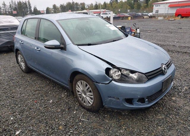 2012 VOLKSWAGEN Golf