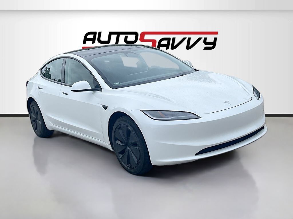 2025 TESLA Model 3
