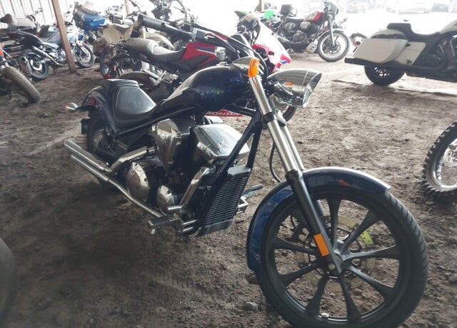 2019 HONDA VT1300