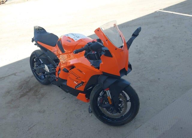 2026 KTM 990 RC R