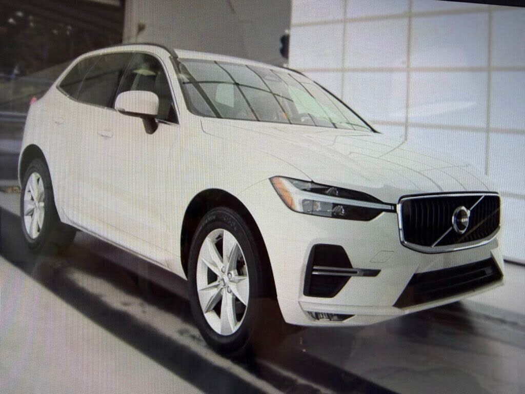 2022 VOLVO XC60