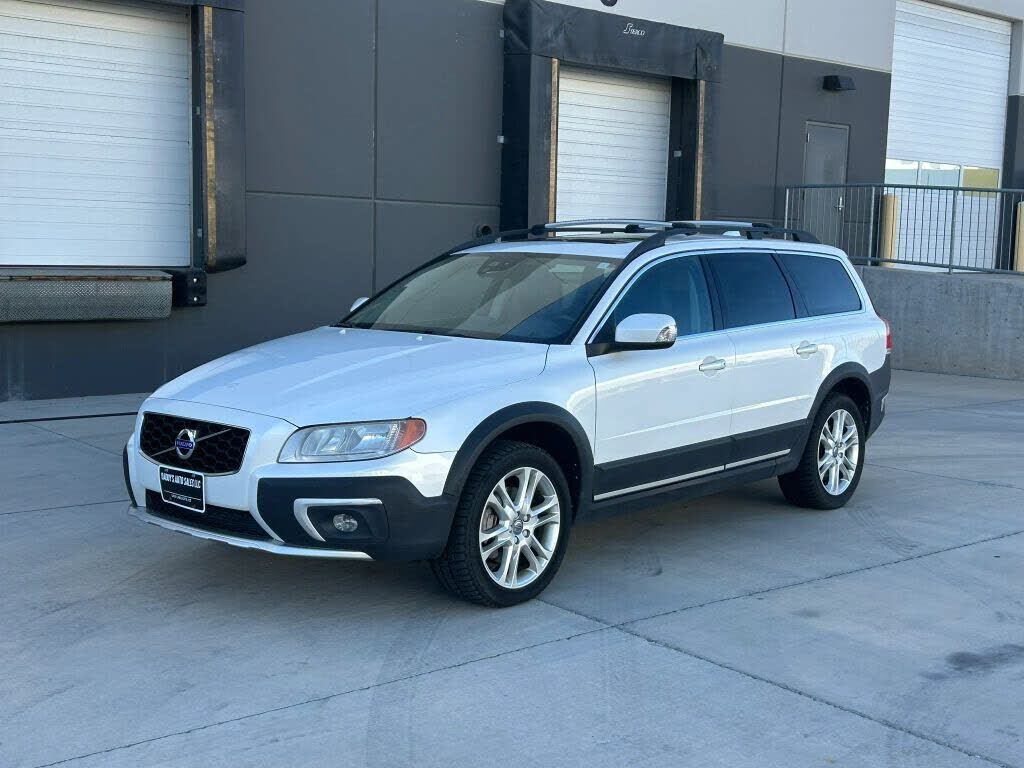 2016 VOLVO XC70