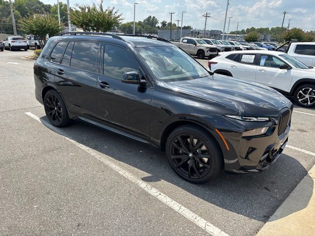 2025 BMW X7