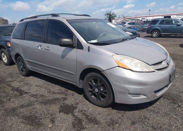 2006 TOYOTA Sienna