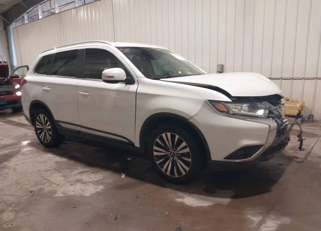 2020 MITSUBISHI Outlander