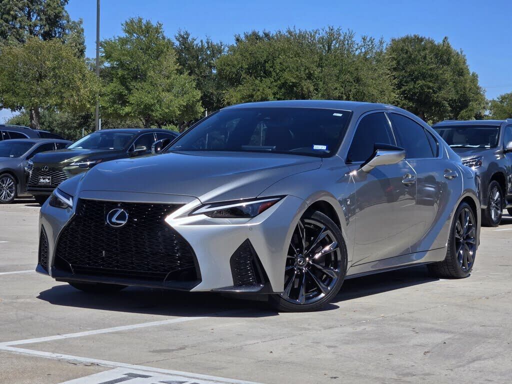 2023 LEXUS IS