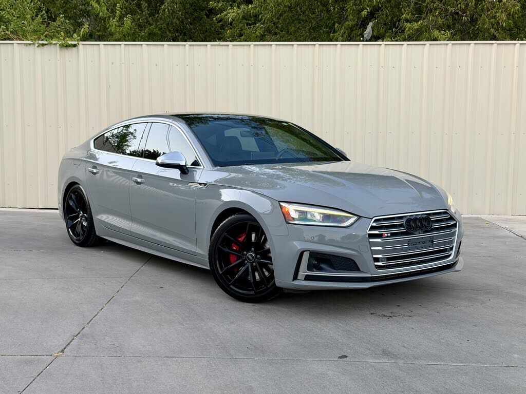 2018 AUDI S5