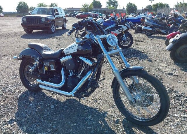 2012 HARLEY DAVIDSON Dyna Wide Glide
