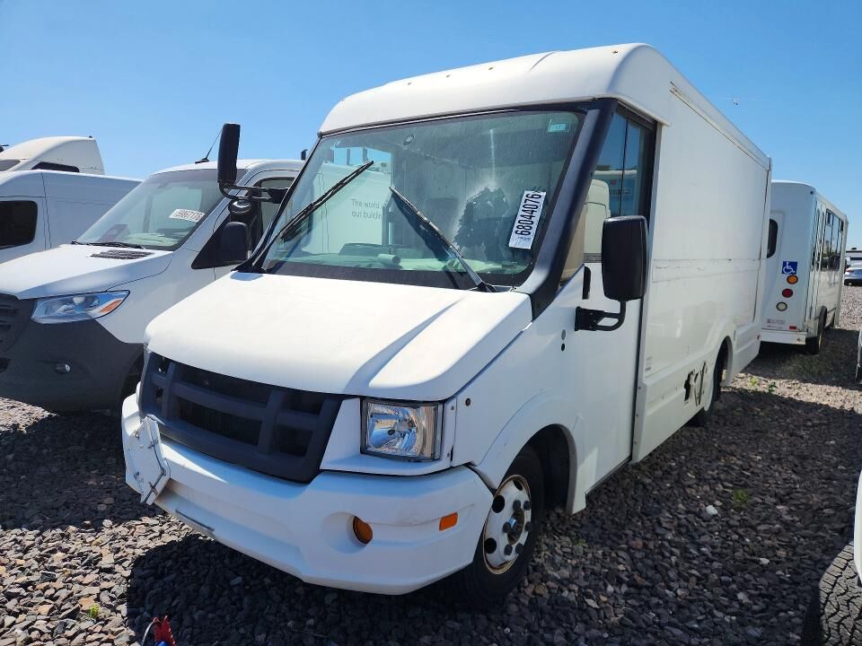 2013 ISUZU NPR/NPR-HD