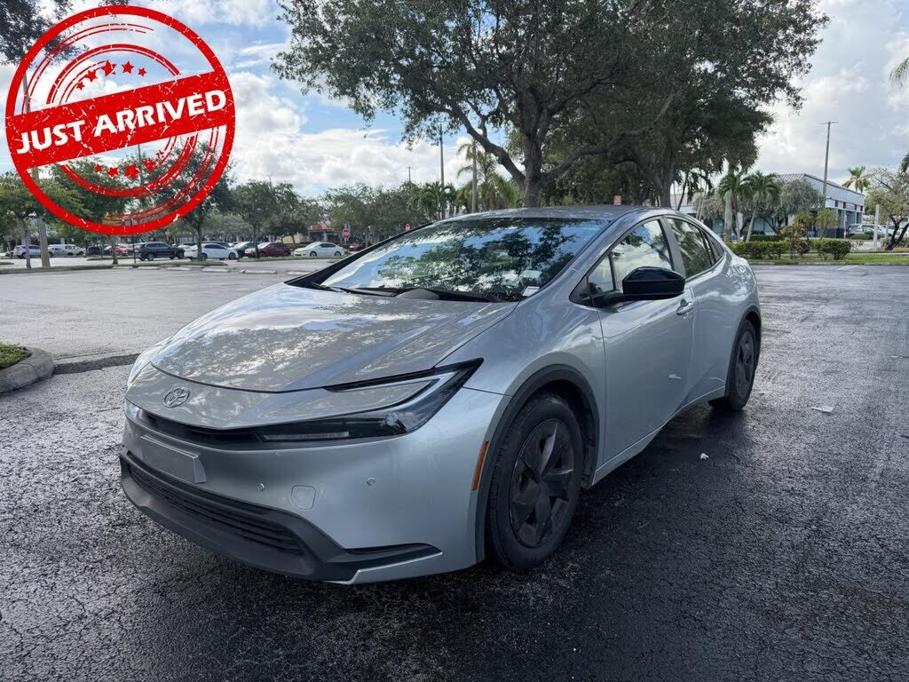 2023 TOYOTA PRIUS