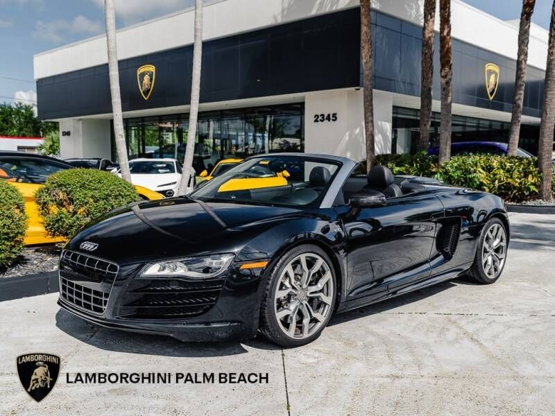 2012 AUDI R8
