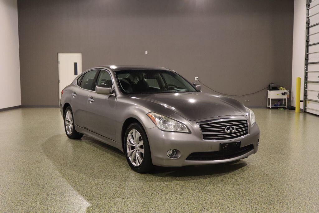 2013 INFINITI M37