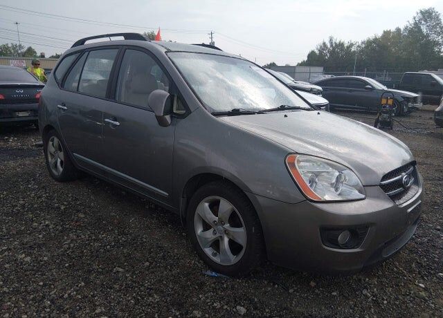 2009 KIA Rondo