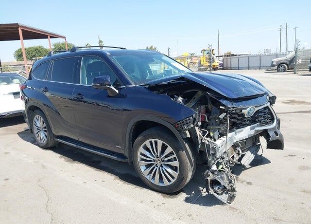 2023 TOYOTA Highlander