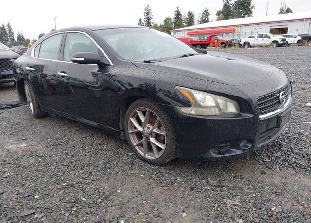 2011 NISSAN Maxima