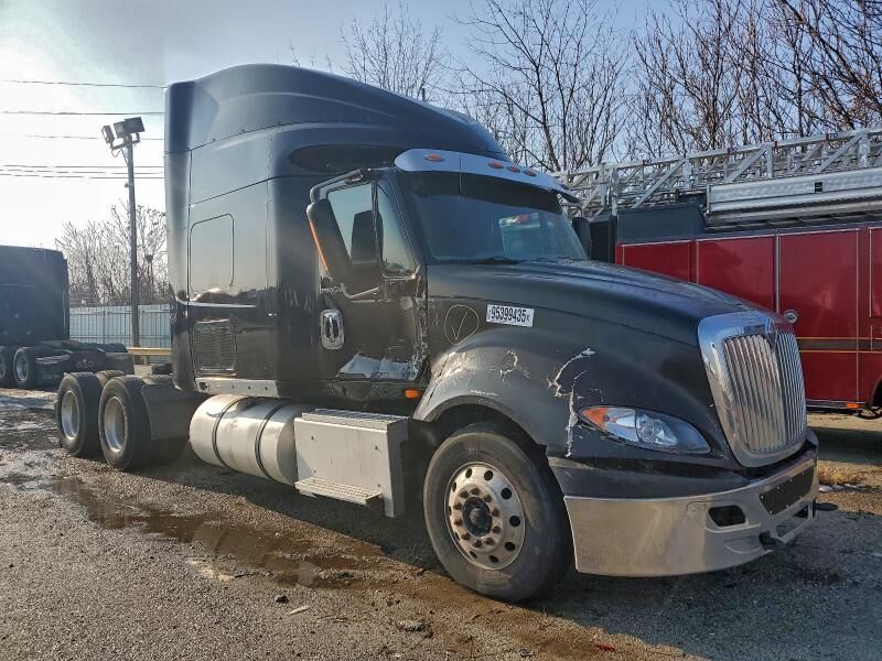 2014 INTERNATIONAL LF687