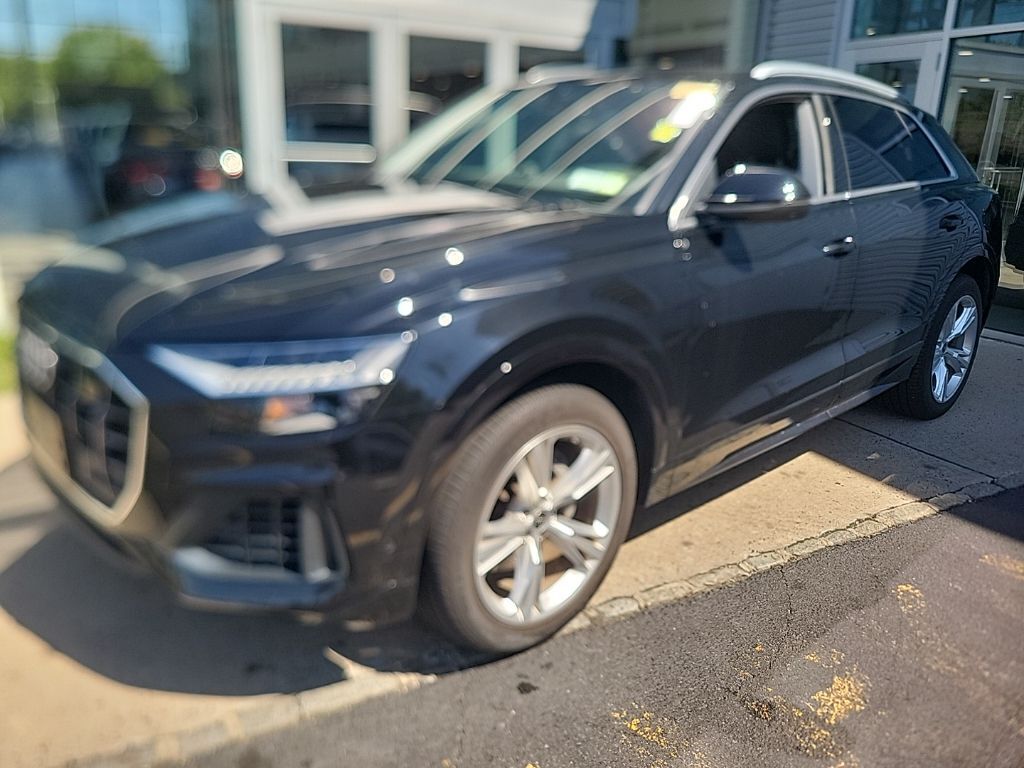 2023 AUDI Q8