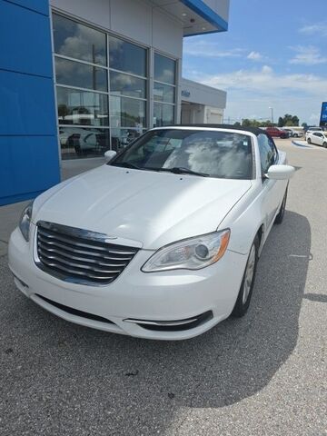 2011 CHRYSLER 200