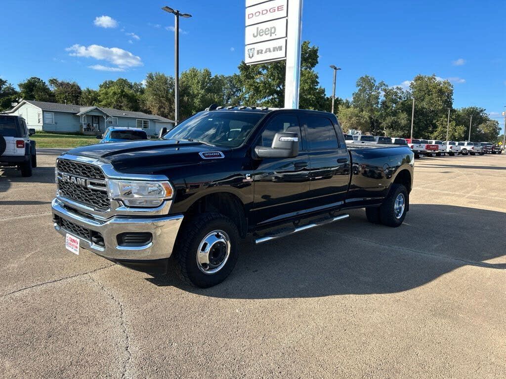 2024 RAM 3500