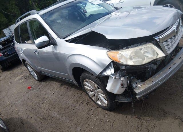 2013 SUBARU Forester