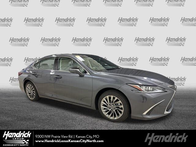 2025 LEXUS ES