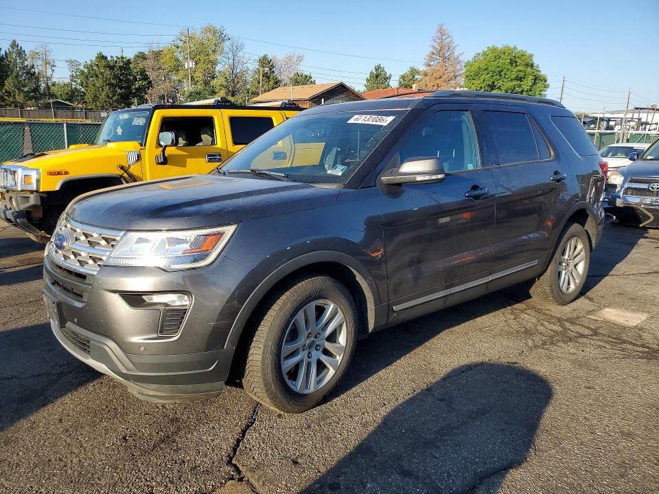 2018 FORD Explorer