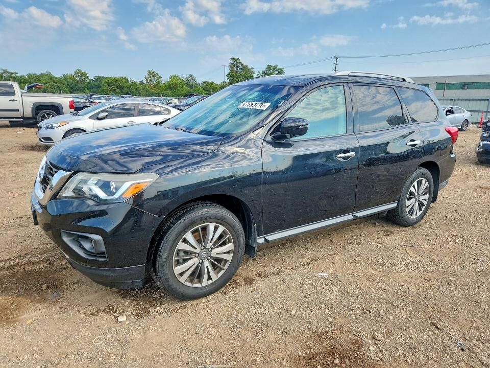 2017 NISSAN Pathfinder