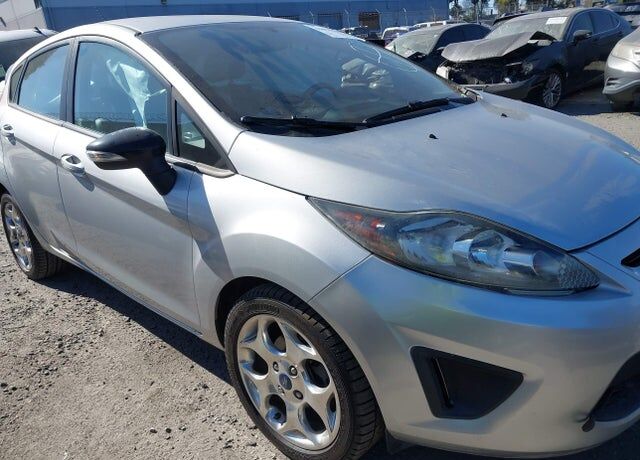 2013 FORD Fiesta