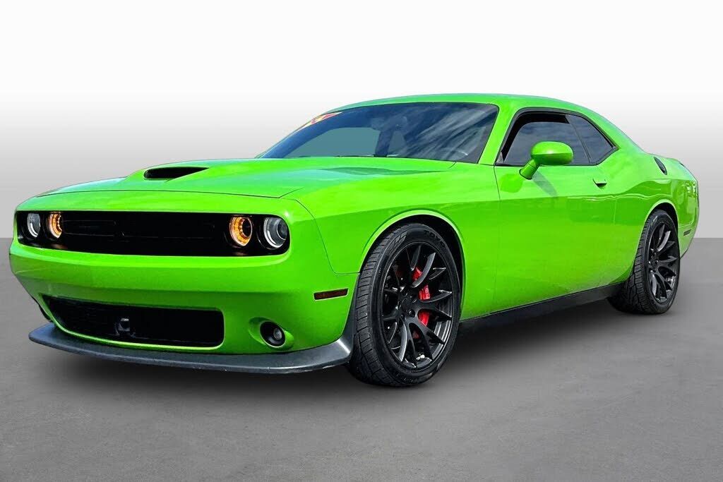 2017 DODGE Challenger