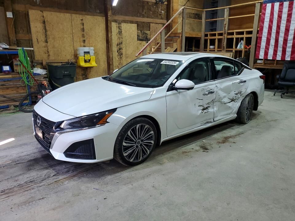 2023 NISSAN Altima