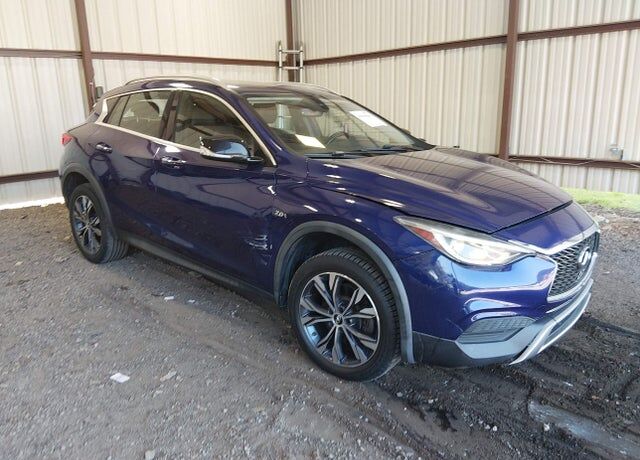 2017 INFINITI QX30