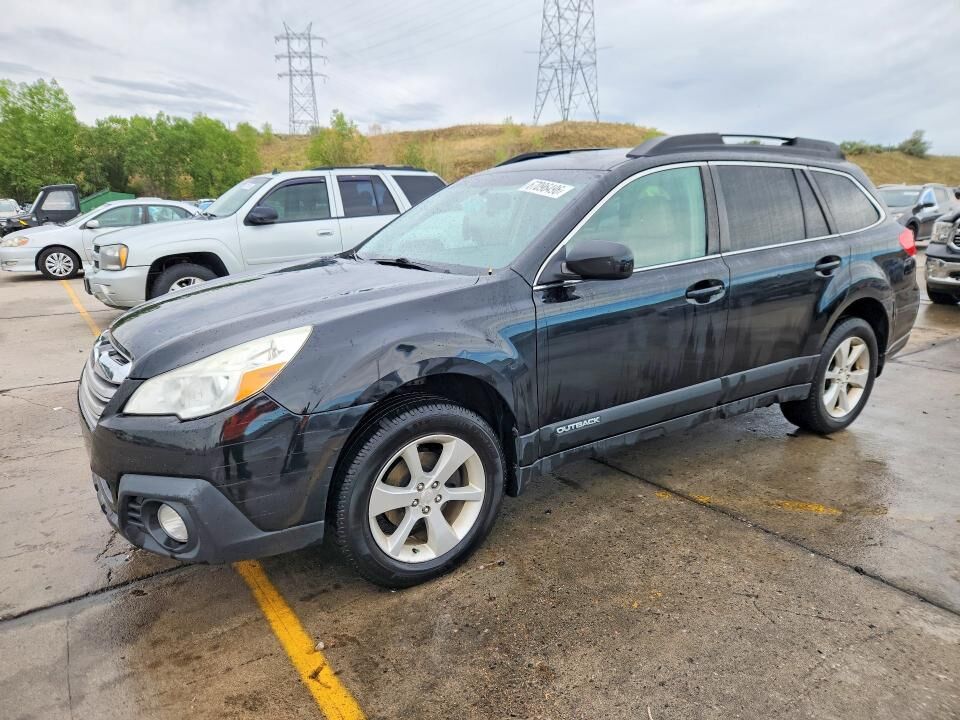 2013 SUBARU Outback