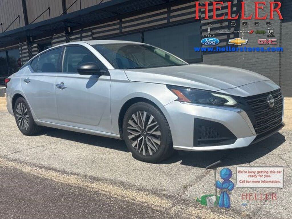 2024 NISSAN Altima