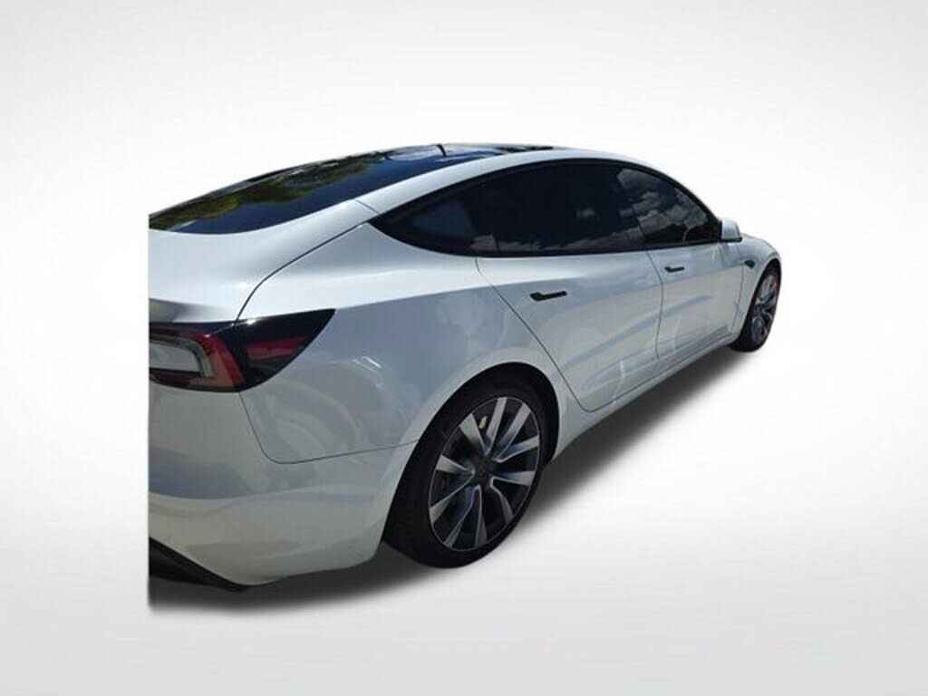 2024 TESLA Model 3
