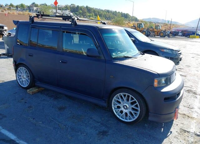 2004 TOYOTA SCION