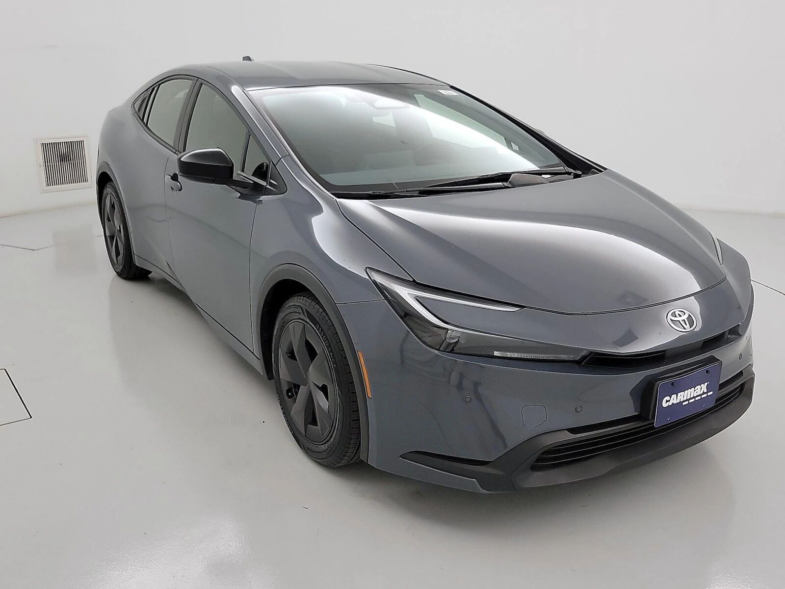 2025 TOYOTA PRIUS