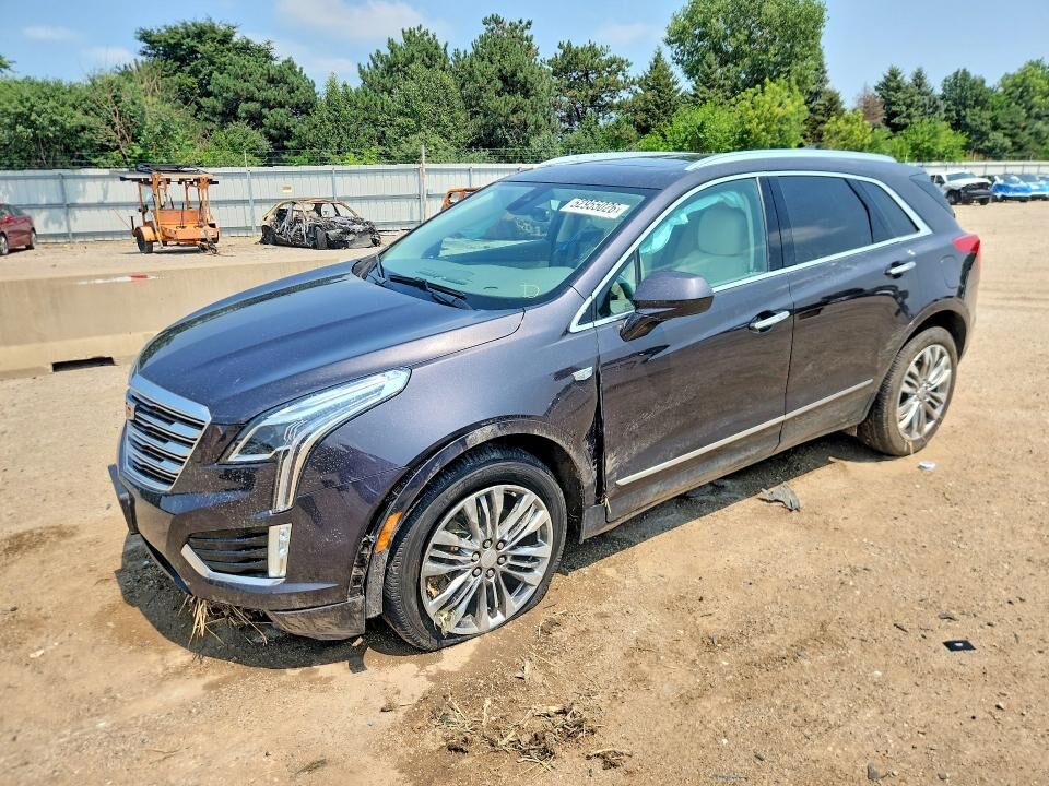 2017 CADILLAC XT5