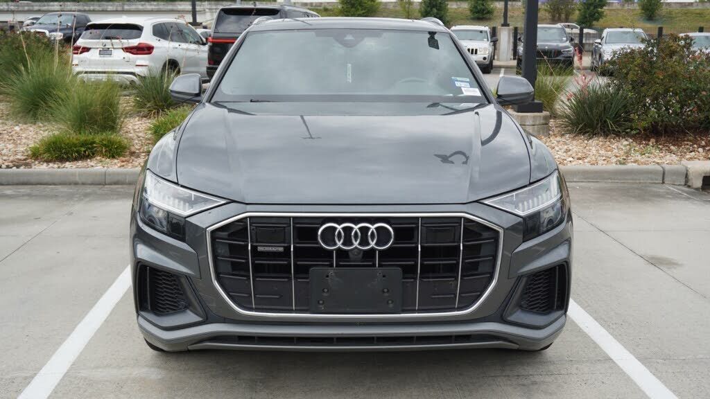2021 Audi Q8