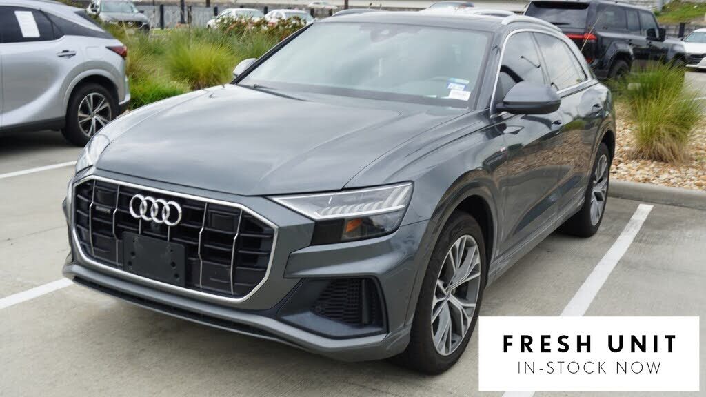 2021 AUDI Q8
