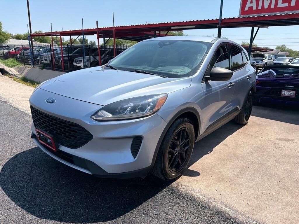 2022 FORD Escape